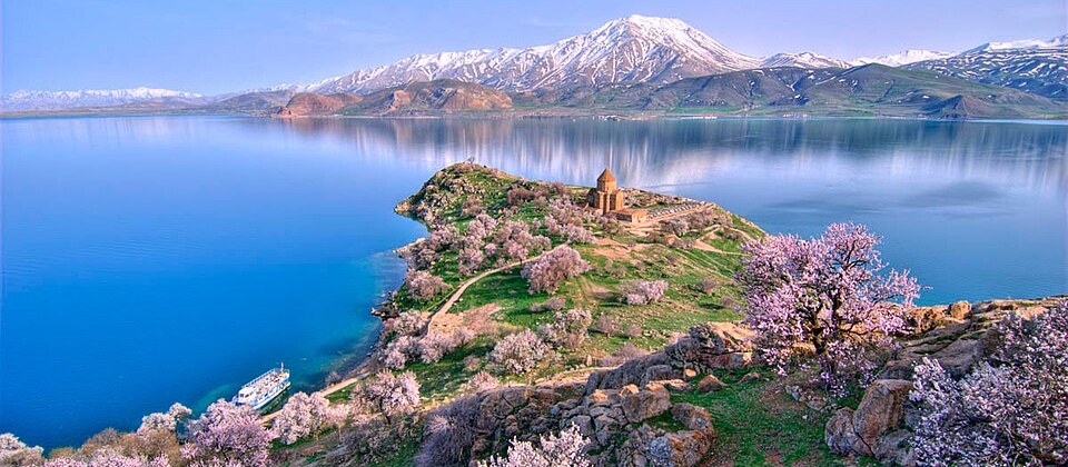 سفر گروهی شهر وان ترکیه